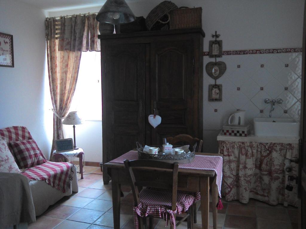 Bed and Breakfast Au Bon Gre D'Hugoline Blanzac  Exteriér fotografie