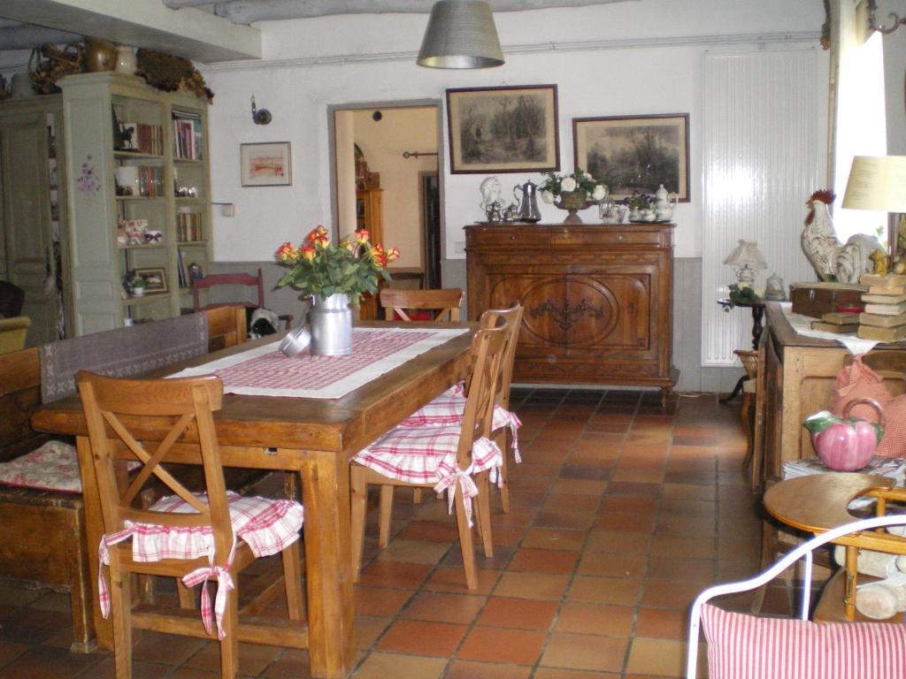 Bed and Breakfast Au Bon Gre D'Hugoline Blanzac  Exteriér fotografie